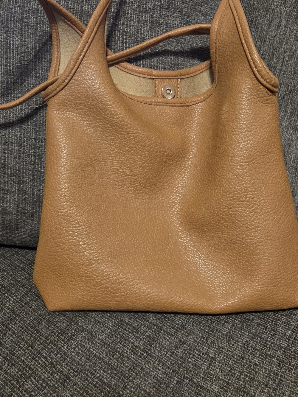 Montana West Classic Slouchy Tan Leather Shoulder Bag - Picture 3 of 4